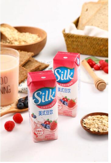 Silk美式豆奶混合莓果味 专为你的少女心定制