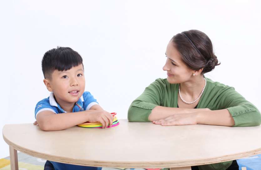 天津外语培训学校,SEE口语坚持多元化互动体