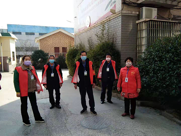 2.10 丹江街新时代文明实践志愿服务队在城南社区助力疫情防控
