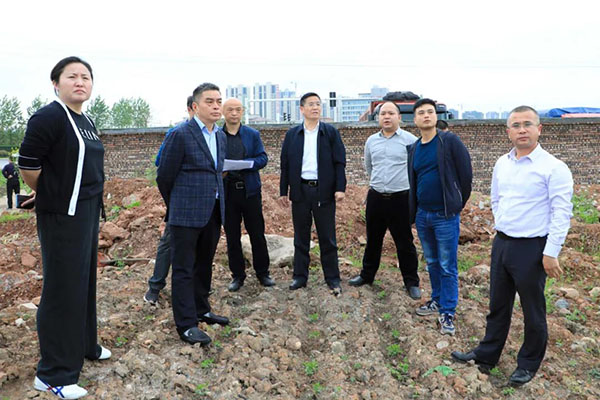 刘建中现场调度萍乡高铁、高速沿线城乡环境整治工作