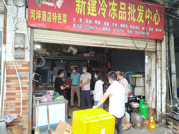 守护“舌尖上的安全” 萍乡八一街开展“双节”食品安全检查工作